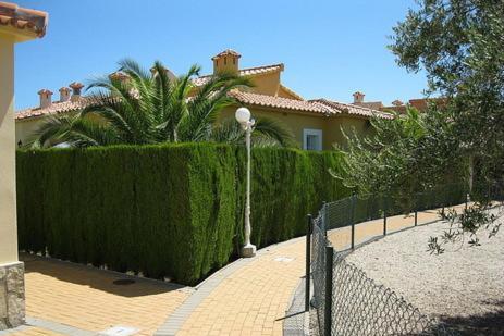 House With Garden At Oliva Nova Golf & Beach Resort Les Deveses Exterior foto
